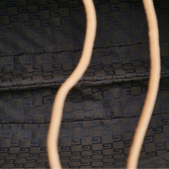 Vintage Gucci Handbag One Shoulder Bag 109147 tan
Mustard Leather Ladies GUCCI - Picture 5 of 16